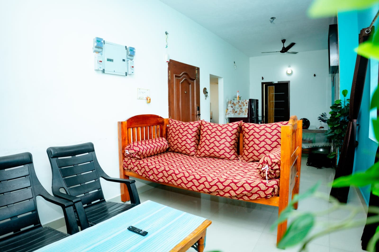 VIJIRAJ ILLAM - Luxury Private Room For Men - Tap to explore photos