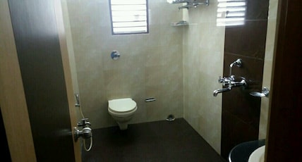 HOTEL SURYA (Pure Veg) Room Type - ELEGANCE ROOM (TWIN BED)