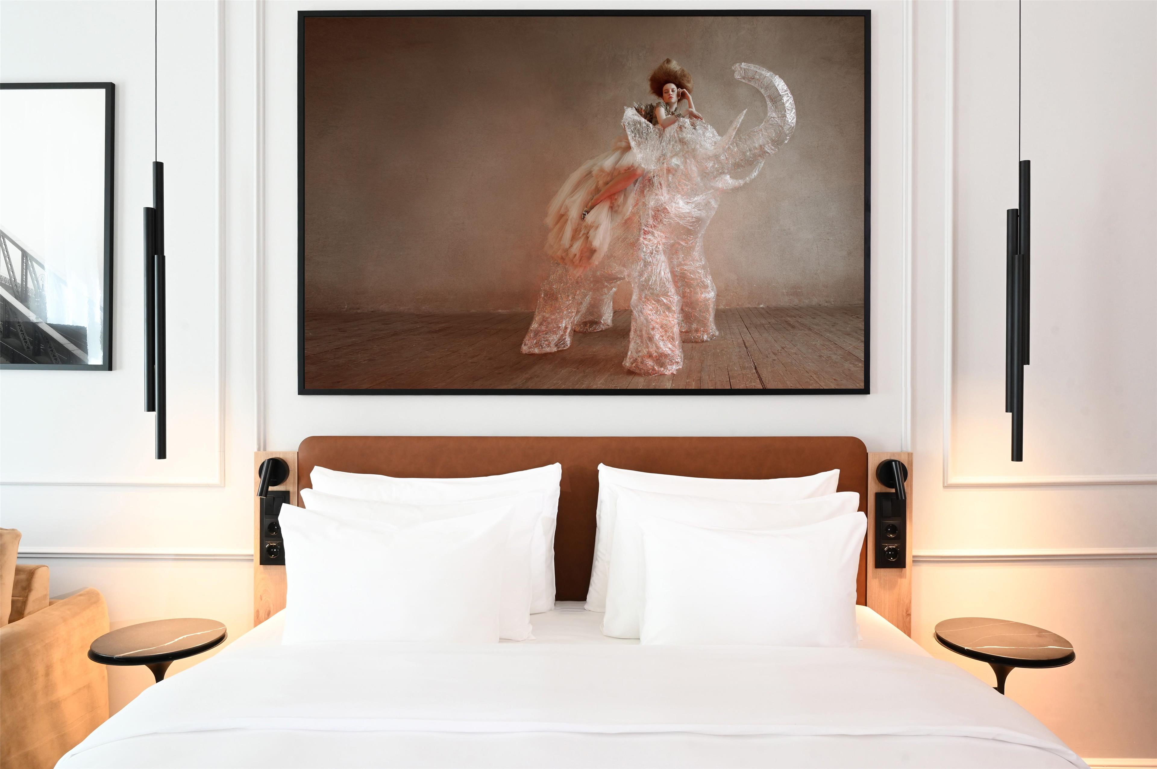 Radisson Collection Hotel, Basilica Budapest - Tap to explore photos