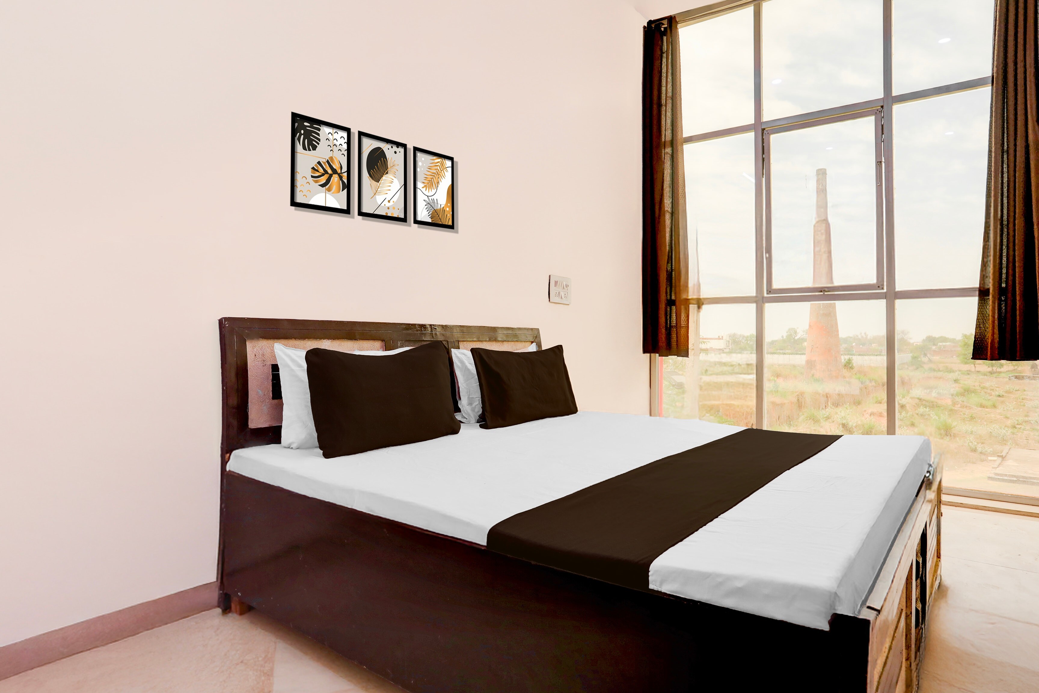 Hotel O VLA Luxury Hotel & Restaurant - Tap to explore photos