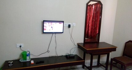 HOTEL VISAKA Room Type - Non AC Double Bedroom