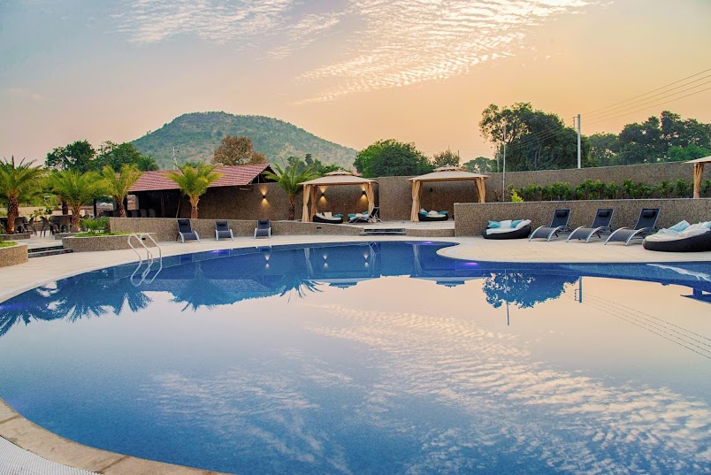 Crescent Spa & Resort - Tap to explore photos