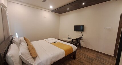 Green County Room Type - Standard Ac Room