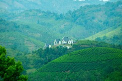 Whitestone Hill Top Private Cottage Vagamon by VOYE HOMES