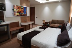 ARISTO GRAND SELECT GOLF COURSE ROAD