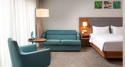Hilton Garden Inn Bucharest Old Town Room Type - KING JUNIOR SUITE