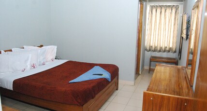 Hotel Jaysanthi Room Type - Deluxe Room
