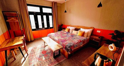 Kasol Hostel Room Type - King's Room with Hill View