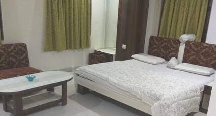 Hotel Ganpati Room Type - Luxury Super Deluxe Room