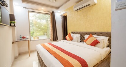 The Royal Comfort Castle Room Type - Premium Room