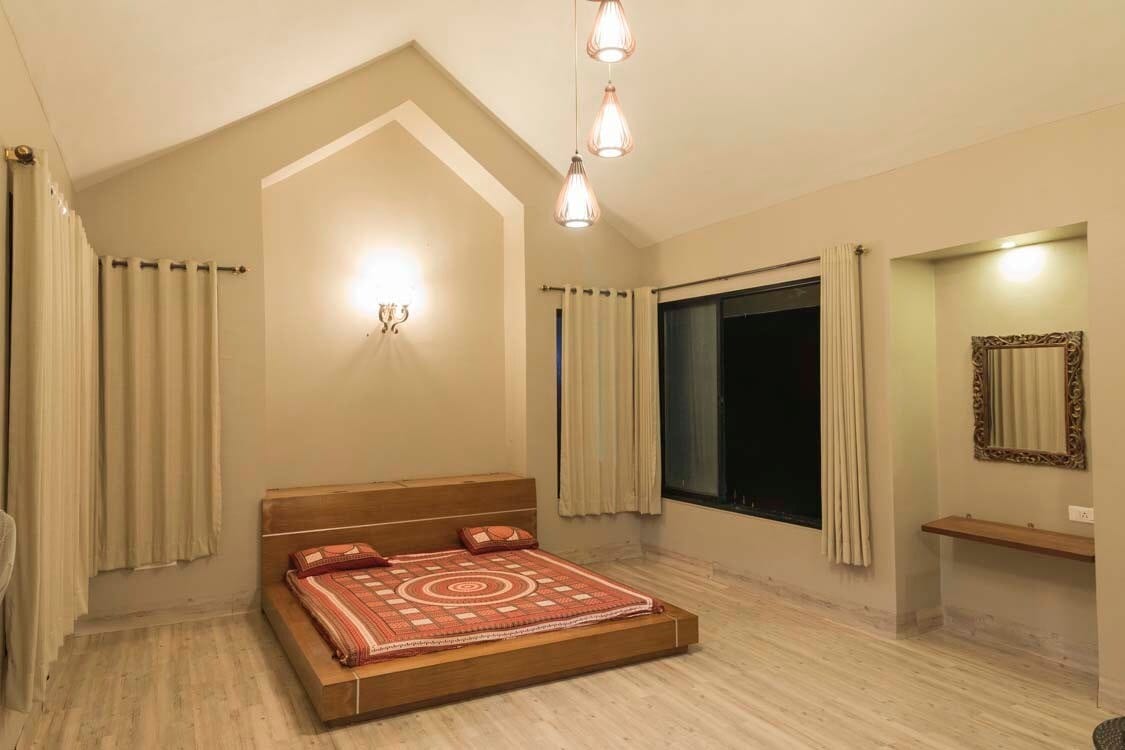 Valley View Holiday Villa 4 Bdrm Sinhgad Fort Pun - Tap to explore photos