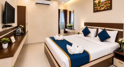 Hotel MountView Comforts Room Type - Deluxe king with Mountain View Hotel MountView Comforts Room Type - Deluxe king with Mountain View