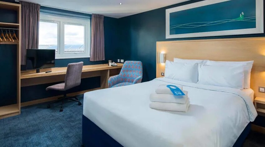 Travelodge Manchester Ancoats Hotel - Tap to explore photos
