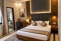 Address of Hotel Eden Villa
