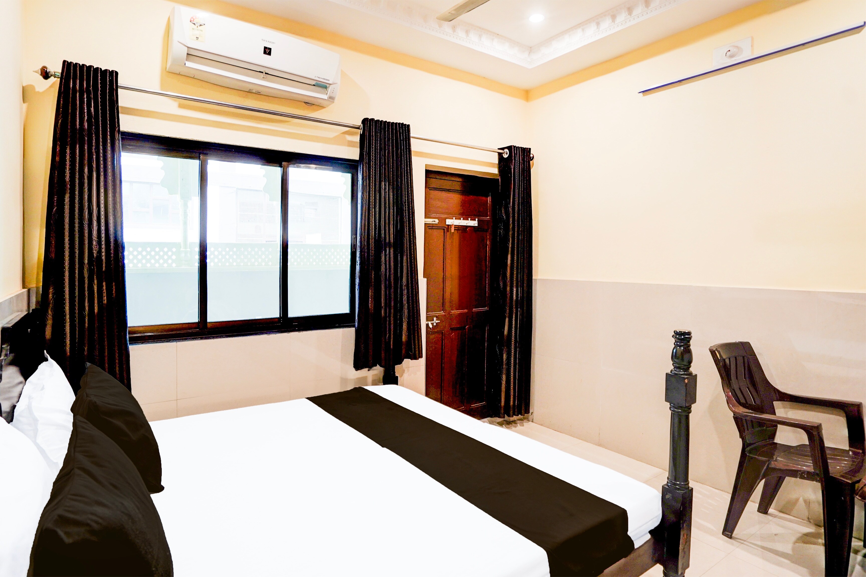Hotel O Bhanwar Villa - Tap to explore photos