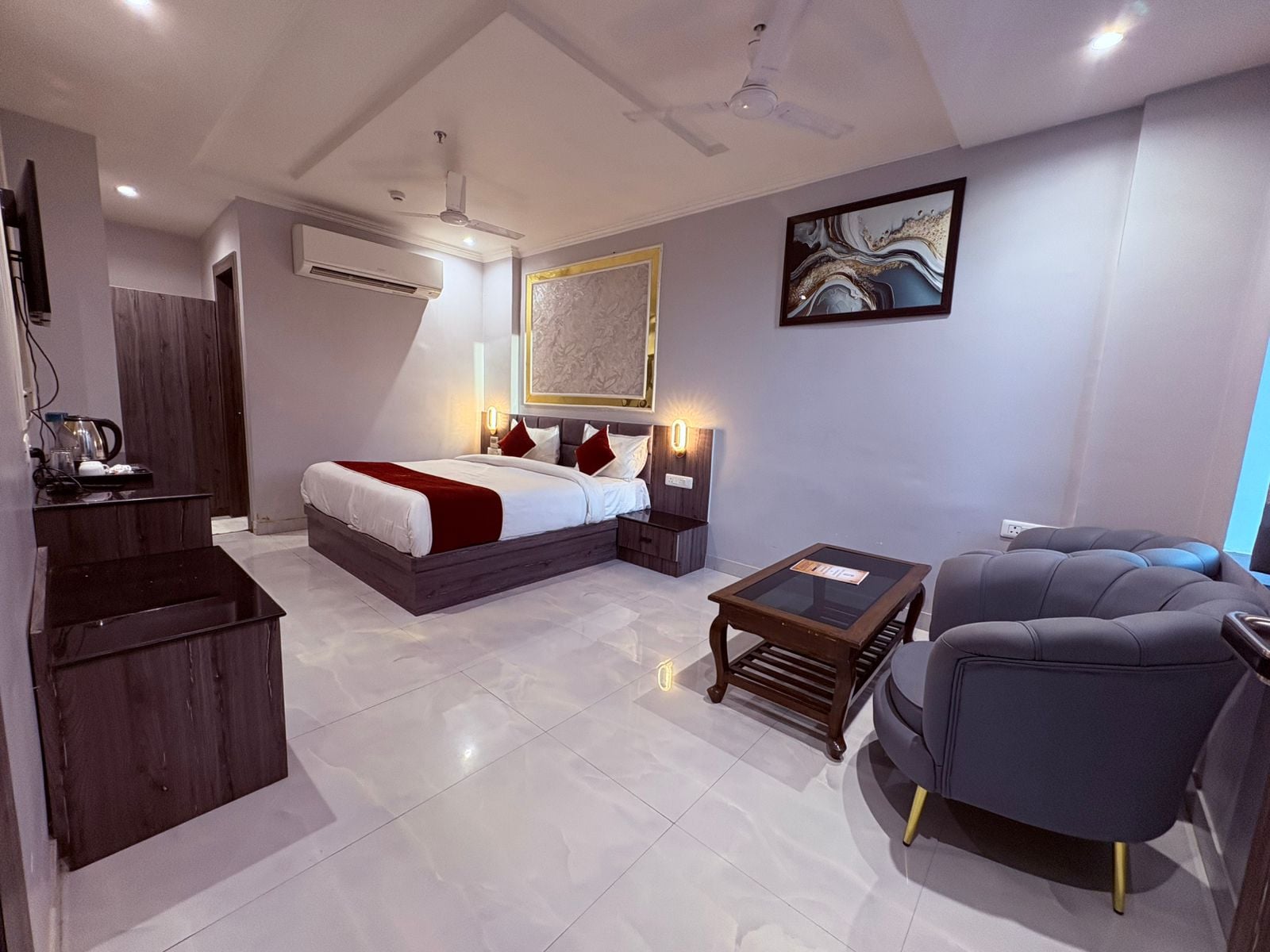 Hotel Sundaram Continental  - Tap to explore photos