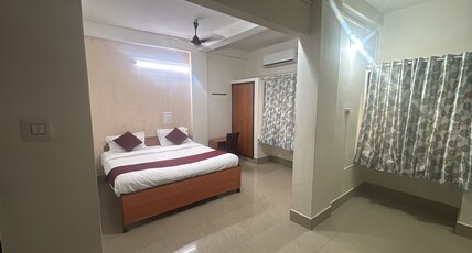 Kankanady Residency Room Type - Standard City View Room with King Bed NON AC ROOM Kankanady Residency Room Type - Standard City View Room with King Bed NON AC ROOM