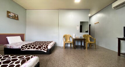 Hotel O Kampung Stay Kilimu Room Type - Deluxe Twin