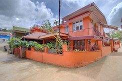 Four Seasons Homestay | Rooms & Restaurant