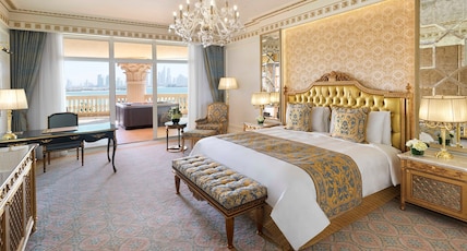 Raffles The Palm Room Type - Duplex Suite With Club Lounge Access Raffles The Palm Room Type - Duplex Suite With Club Lounge Access