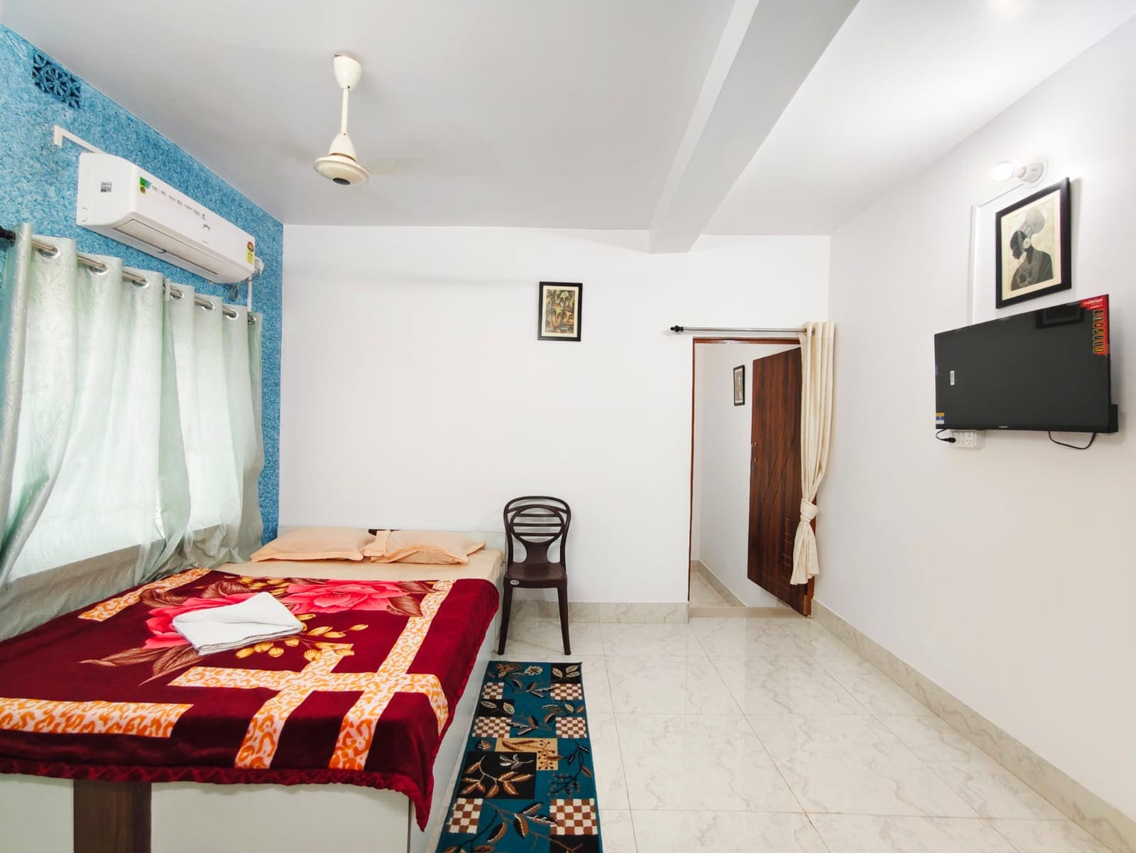 Basuri Guest House - Tap to explore photos