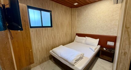 Hotel Marine Line Room Type - Standard Double Room with Window