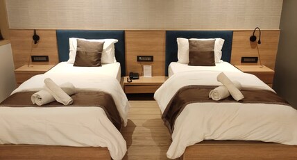 Kratos  The Luxury Club Room Type - Twin Bed