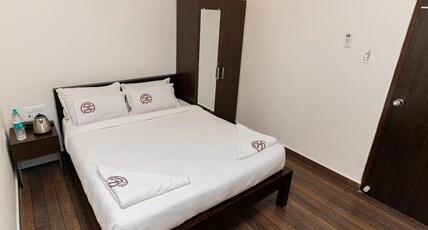 Mookambika Comforts Room Type - Deluxe Double AC Mookambika Comforts Room Type - Deluxe Double AC