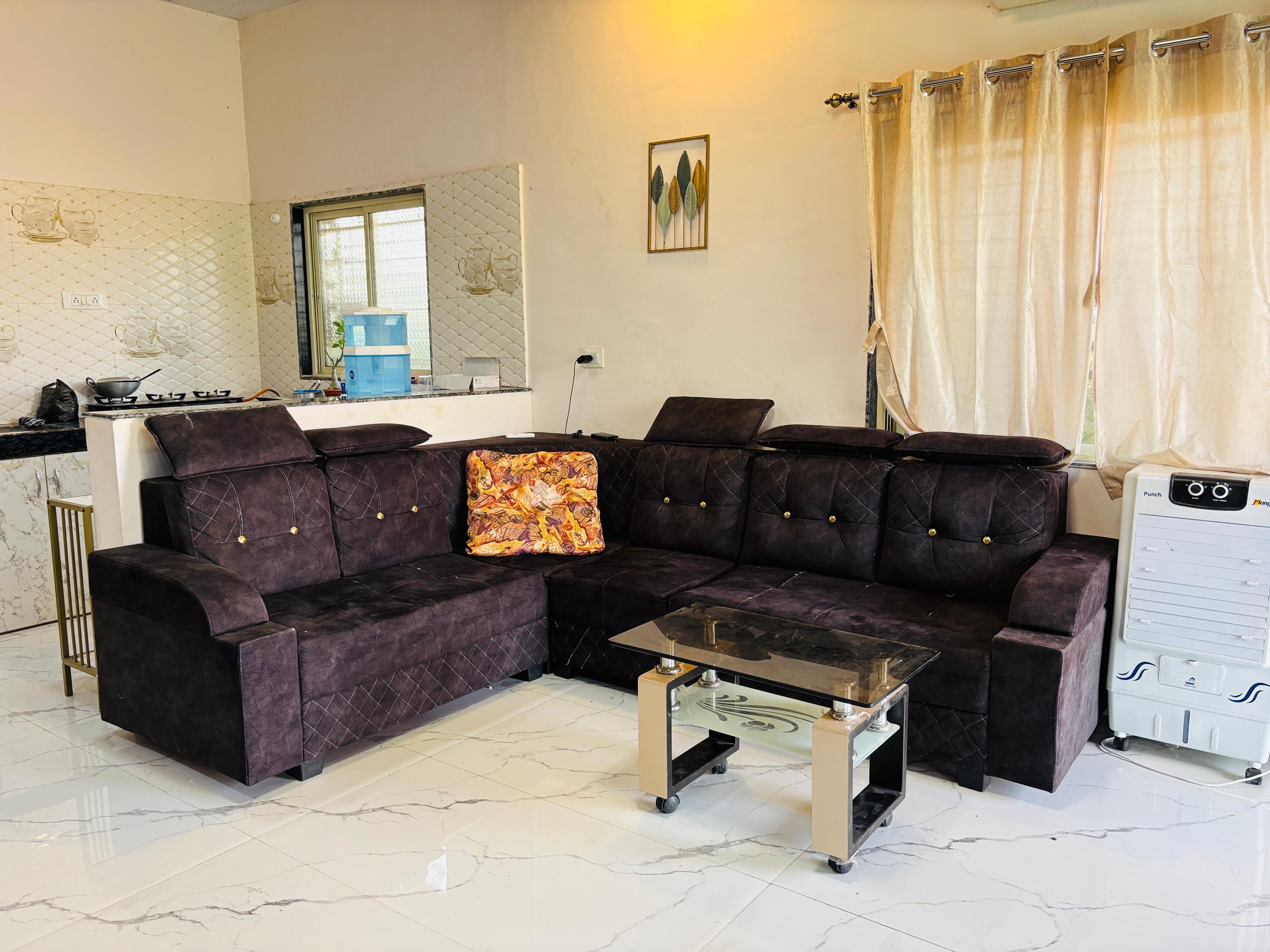 Mountain View villa - Tap to explore photos