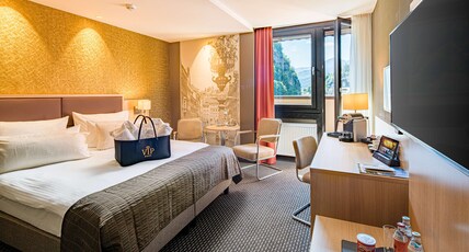 Best Western Plus Central Hotel Leonhard Room Type - 1 King Bed, Non-Smoking, Comfort Room, Espresso Machine, Free Wi-Fi, Balcony, Bathrobe Best Western Plus Central Hotel Leonhard Room Type - 1 King Bed, Non-Smoking, Comfort Room, Espresso Machine, Free Wi-Fi, Balcony, Bathrobe
