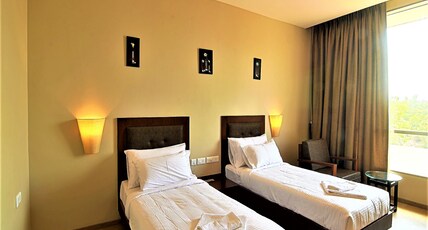 Hotel Lemon Grass Room Type - Business Club with Garden View (Twin Beds)