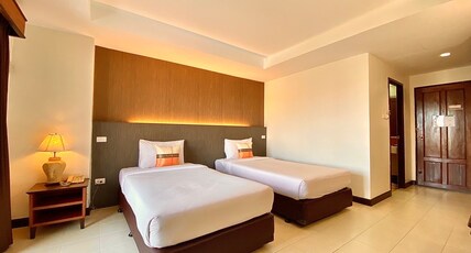 Piyada Residence by Nexottel Room Type - Deluxe Twin Room with Balcony