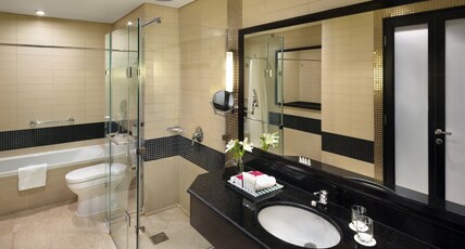 Crowne Plaza AL KHOBAR Room Type - Standard Twin Room Smoking