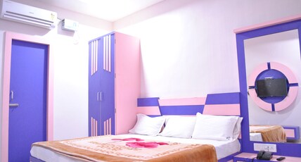 HOTEL VARUN INN Room Type - AC Diamond