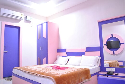 HOTEL VARUN INN