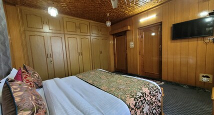 City Hills Resort ( A Boutique Hotel) Room Type - Deluxe Room