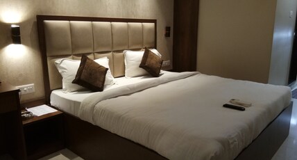 Hotel City Inn Room Type - Deluxe Room Hotel City Inn Room Type - Deluxe Room