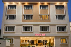 White Panda Hotels Royal Inn