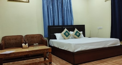 Hotel Kailash Parvat Amusement Park Room Type - Deluxe Room Hotel Kailash Parvat Amusement Park Room Type - Deluxe Room