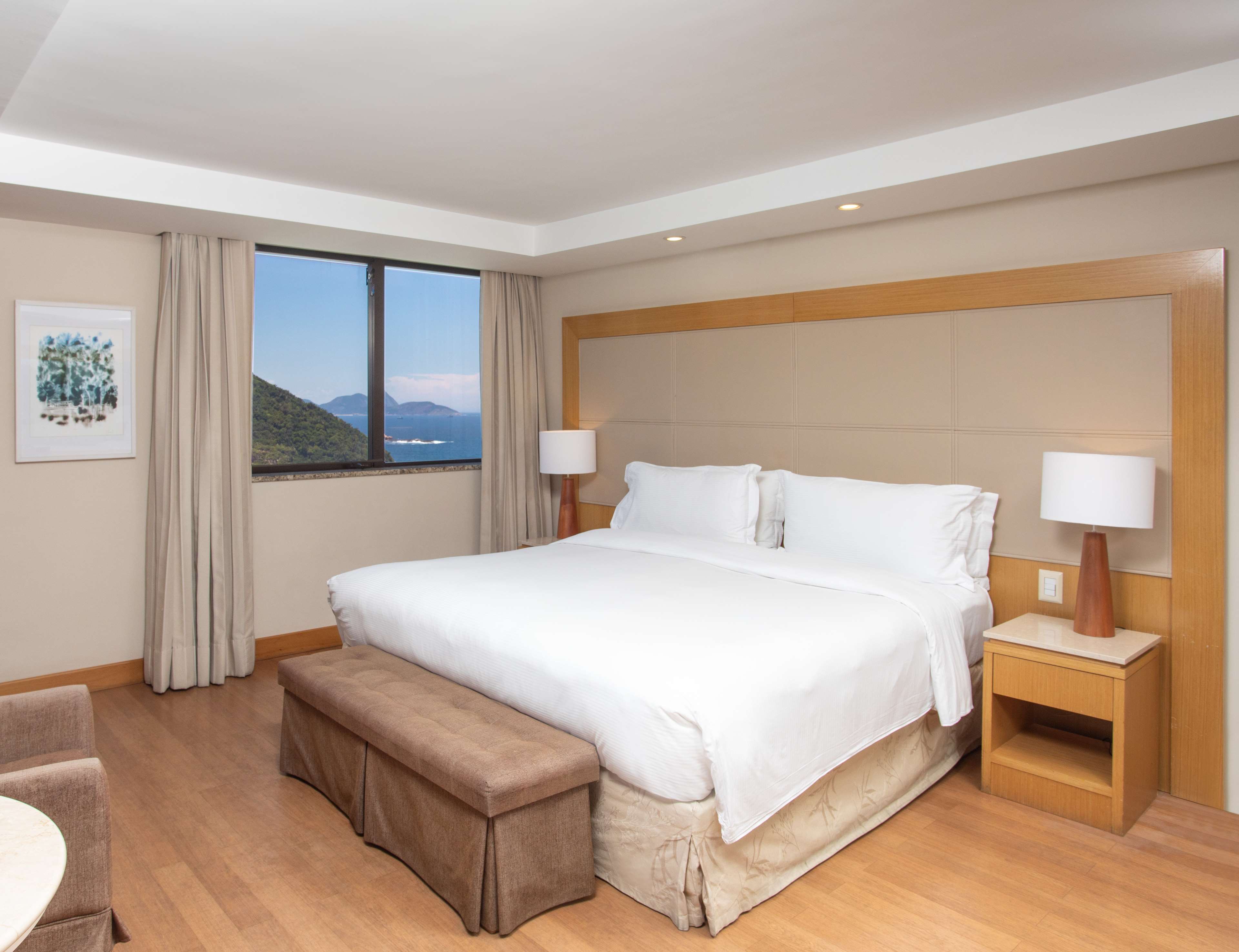 Hilton Copacabana Rio de Janeiro - Tap to explore photos
