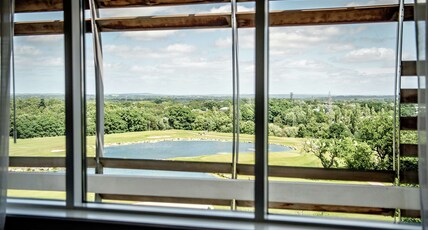 Hilton At The Ageas Bowl, Southampton Room Type - TWIN GUEST ROOM
