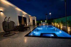 Dhaulidhar FarmHouse Noida