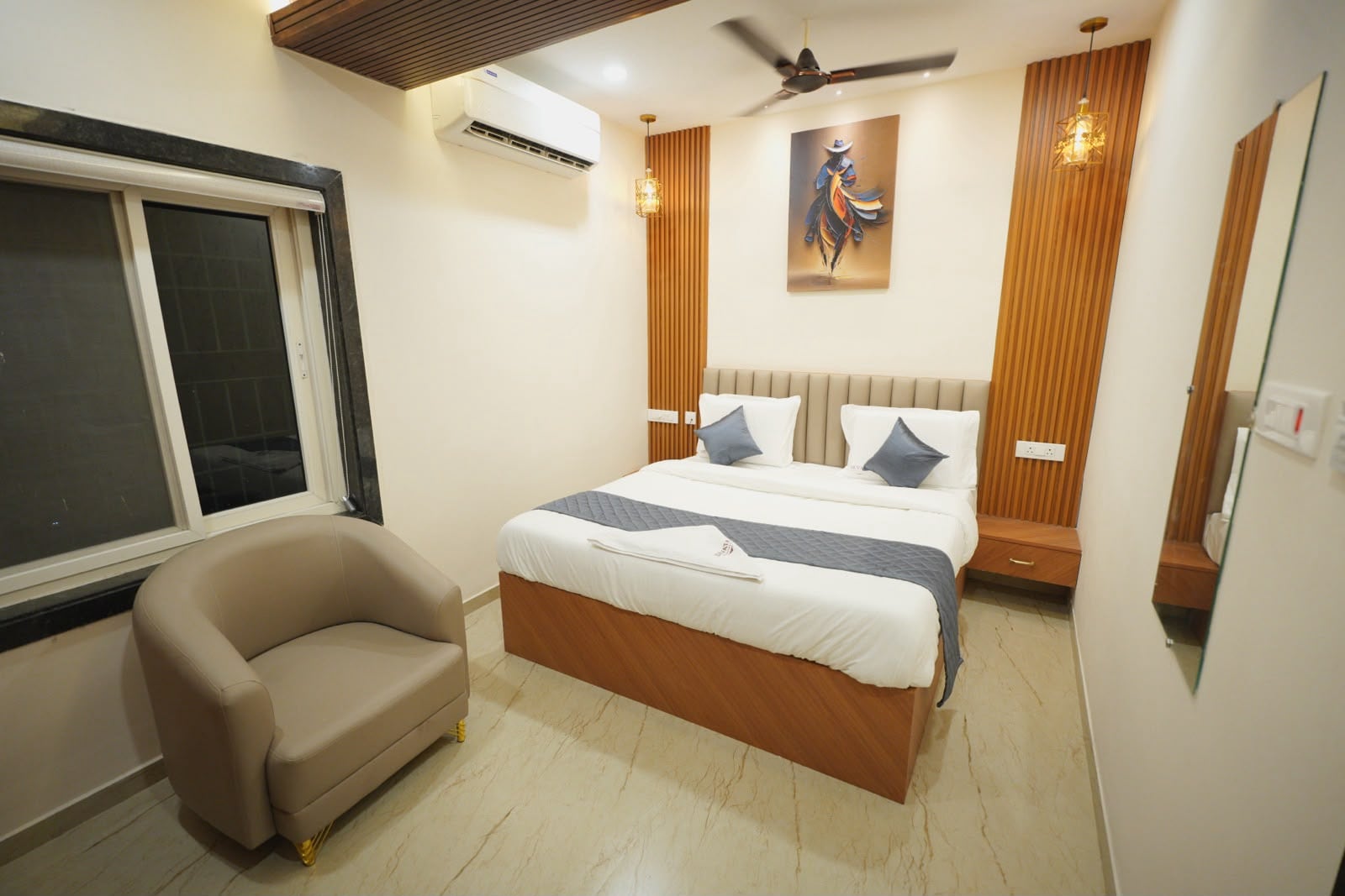 DEVATA SUITES - Tap to explore photos