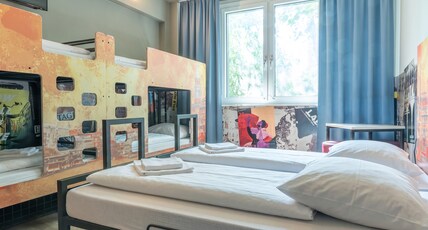A&O Venezia Mestre Room Type - Six-Bed Room