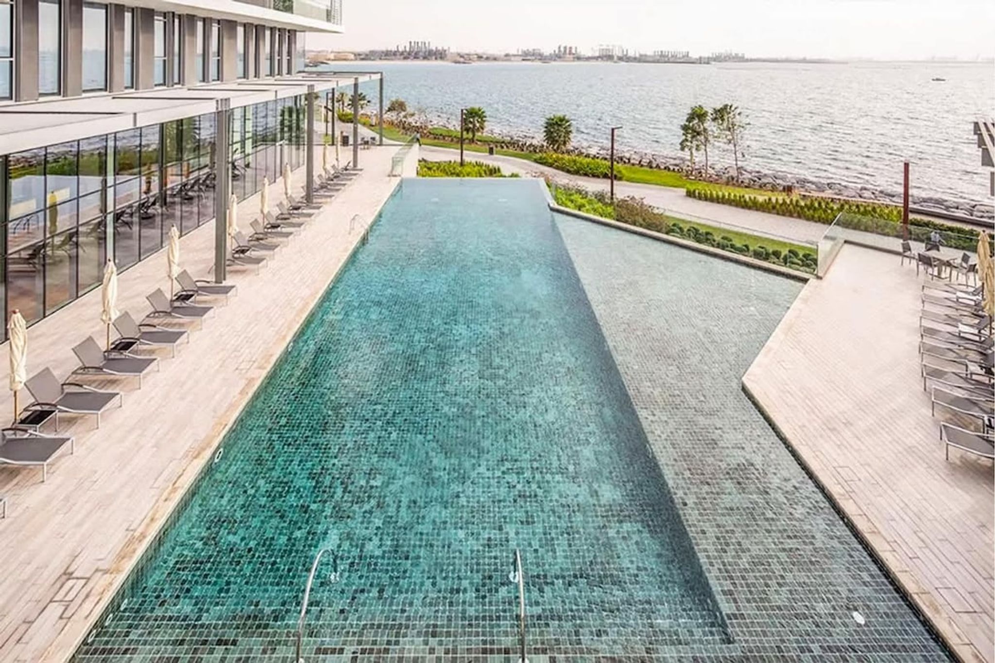ELIVAAS Curated Ain Dubai Panorama: 3BR with Maid's Room - Tap to explore photos
