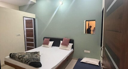 Asha Palace |10 Minutes walk from Khatu Shyam Ji Temple Room Type - Deluxe Double