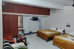 Thanesh Residency & Lodge