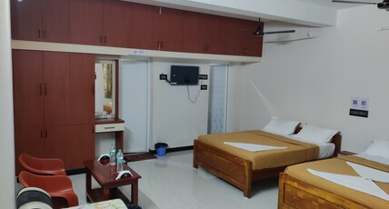 Thanesh Residency & Lodge Room Type - Non AC Family Room