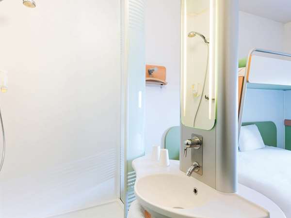 ibis Budget Luxembourg Sud - Tap to explore photos