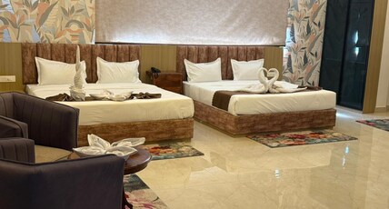 AMBROSIA DINE Room Type - Luxury Room With Bathtub